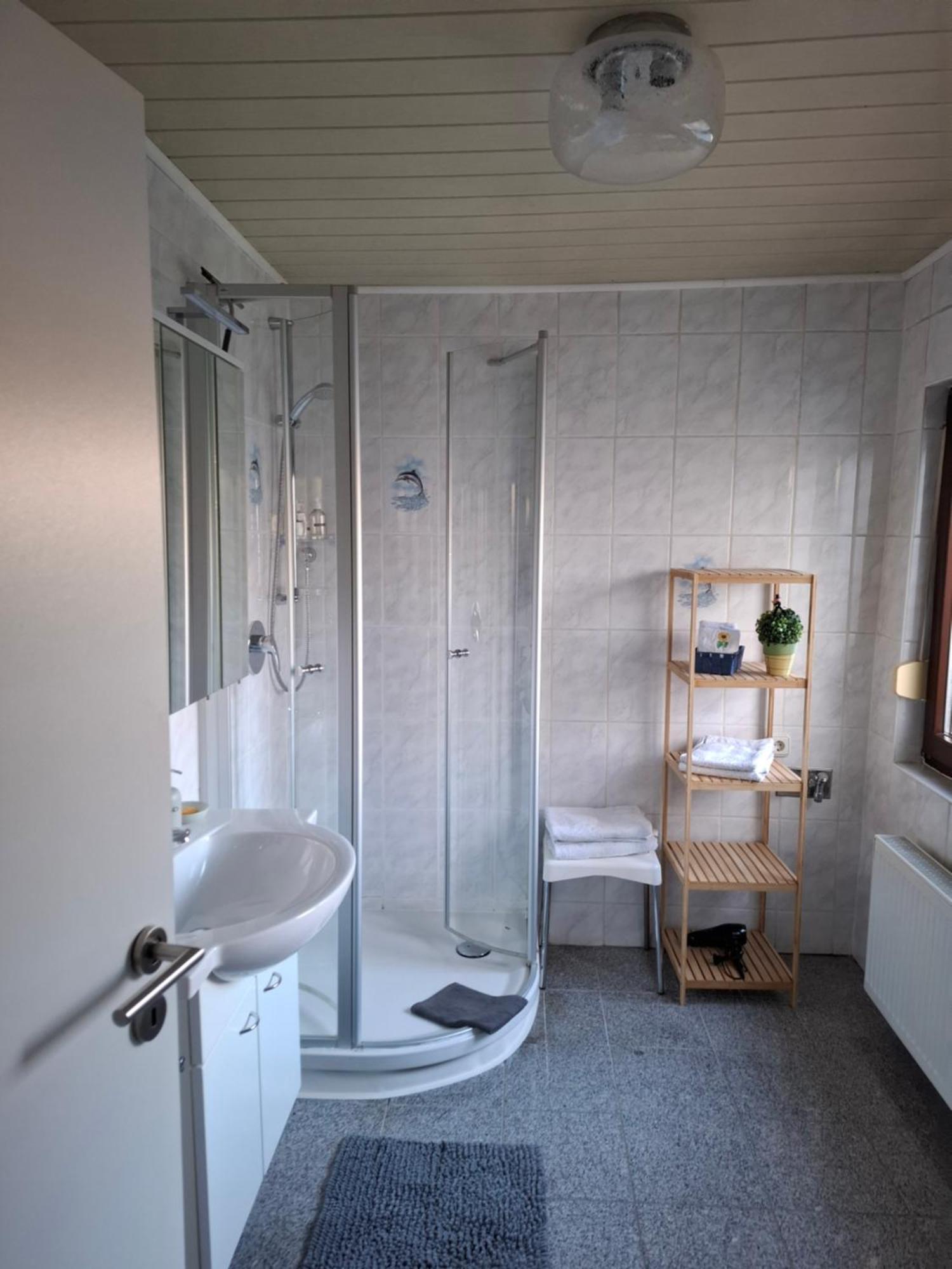 Schoene 3 Zi. Ferienwohnung Vor Den Toren Frankfurt Dreieich Exterior foto