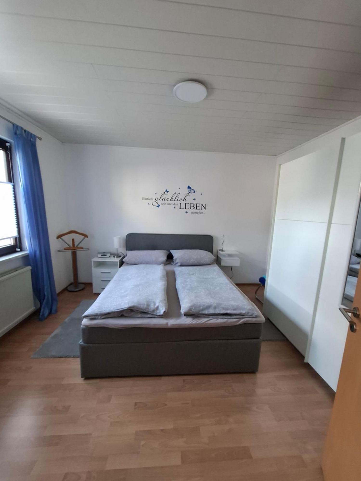 Schoene 3 Zi. Ferienwohnung Vor Den Toren Frankfurt Dreieich Exterior foto